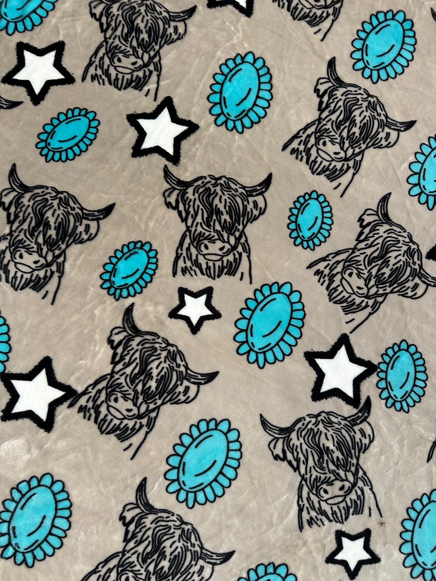 S2 - Gray Highland Cow & Conchos Flannel Blanket