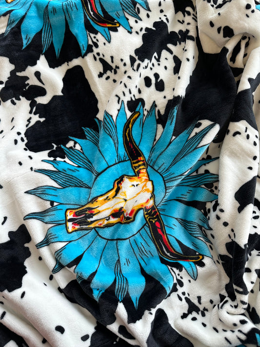 Blue Flower Steer Cow Print Flannel Blanket