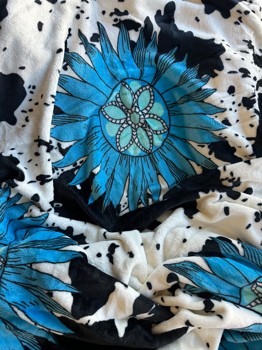 Blue Flower Cow Print Flannel Blanket