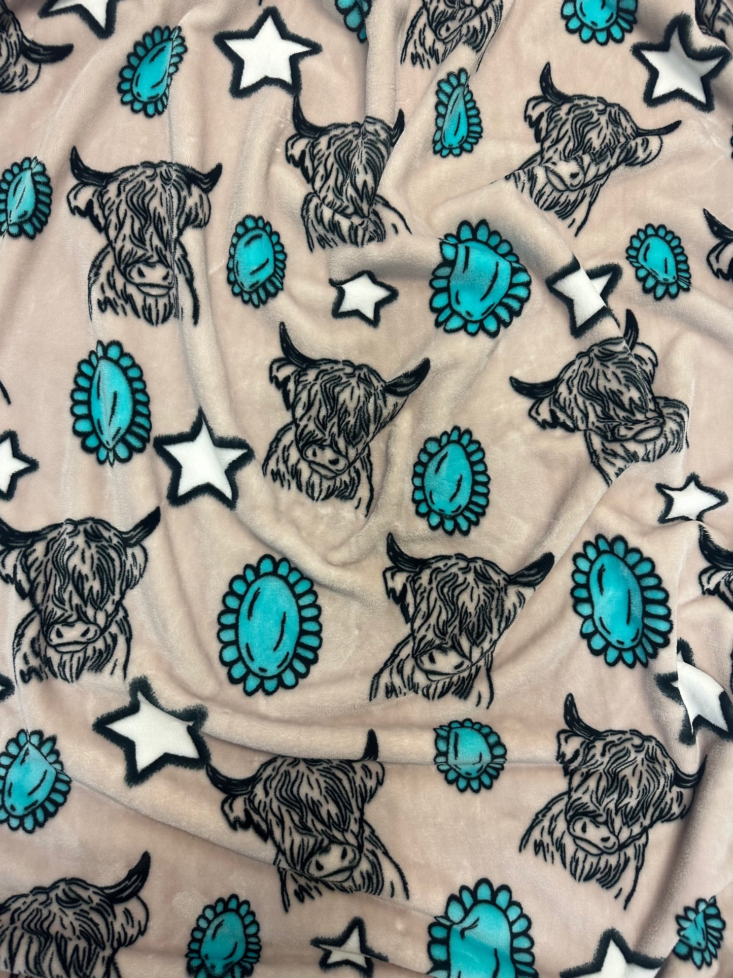 A18 - Gray Highland Cow & Conchos Flannel Blanket