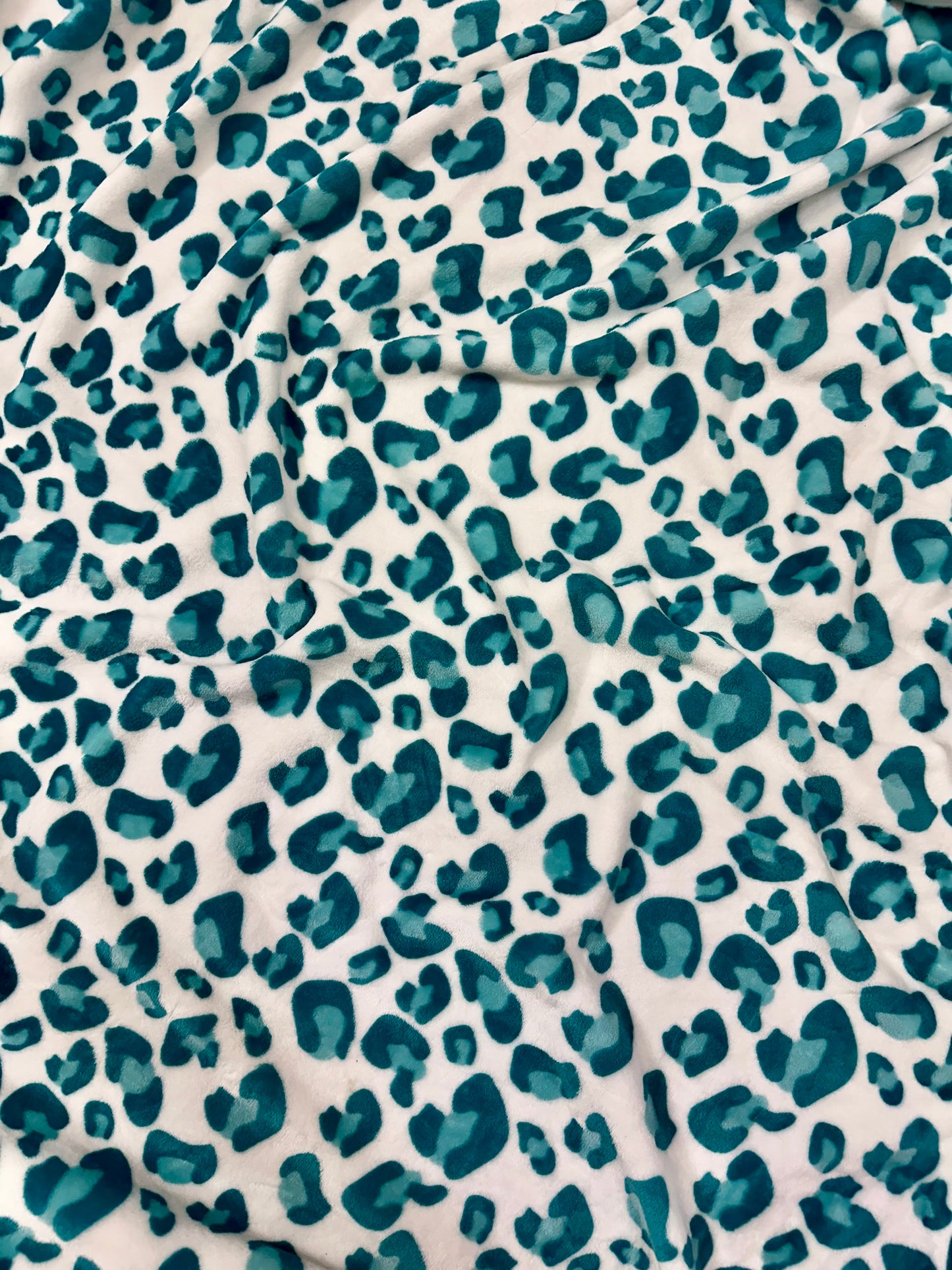 A7 - Turquoise Leopard Print Flannel Blanket