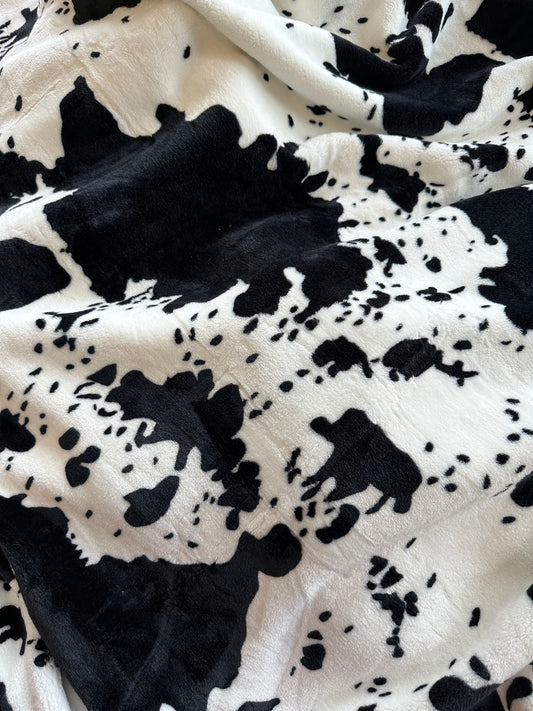 Black & White Cow Print Twin Flannel Blanket