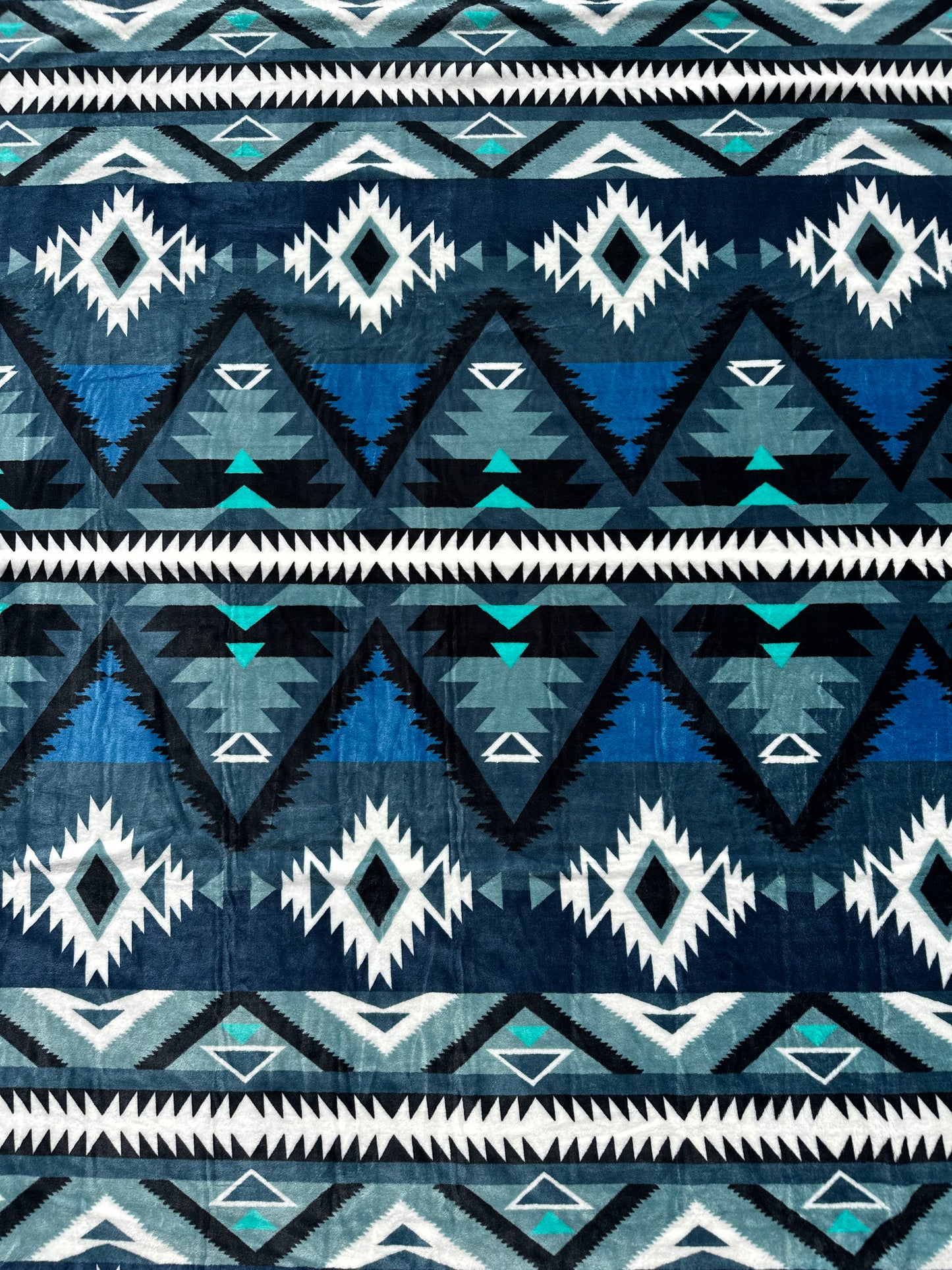 A36 - Navy Southwest Aztec Flannel Blanket